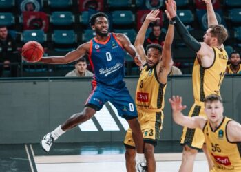 Bahçeşehir Koleji, evinde Trefl Sopot’u rahat geçti!