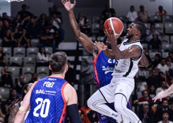 Beşiktaş Fibabanka 82-78 Bahçeşehir Koleji