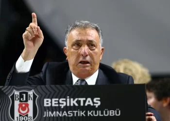 Beşiktaş Genel Kurul Toplantısı’nda Ahmet Nur Çebi dönemi ibra edilmedi!