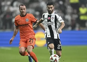 Beşiktaş, sahasında Eintracht Frankfurt’a 3 golle kaybetti!