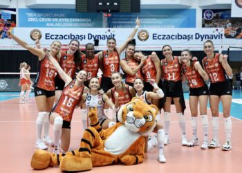 Eczacıbaşı Dynavit, Aras Kargo’yu rahat geçti!