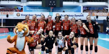 Eczacıbaşı Dynavit, Sarıyer Belediyesi’ni set vermeden yendi!