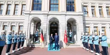 Dolmabahçe’de Erdoğan ve Scholz’un görüşmesi başladı