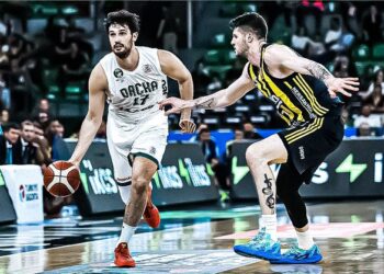 Fenerbahçe Beko, Darüşşafaka Lassa’yı deplasmanda devirdi!