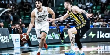 Fenerbahçe Beko, Darüşşafaka Lassa’yı deplasmanda devirdi!