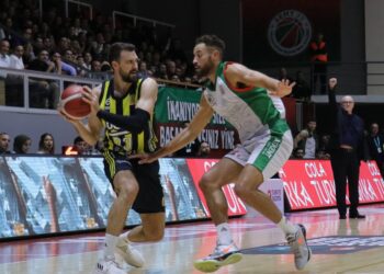 Fenerbahçe Beko, Yalovaspor’u uzatmalarda geçti!