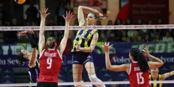 Fenerbahçe Medicana, evinde Beşiktaş’a set vermedi!