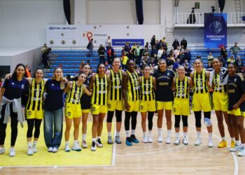 Fenerbahçe Opet’ten, Avrupa Ligi’nde 4’te 4!