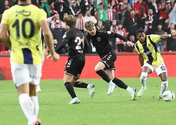 Fenerbahçe, Samsun’da ağır yaralı!