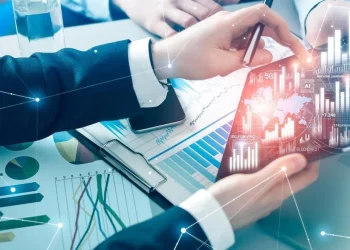 Dünyada fintek gelirleri üç kat daha hızlı artacak