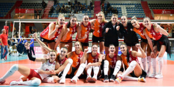 Galatasaray Daikin 3-0 AO Thiras