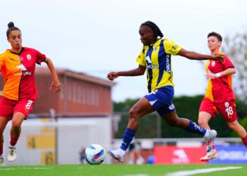 Galatasaray, kadınlar derbisinde Fenerbahçe’ye kaybetti!