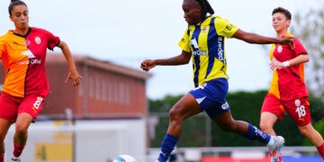 Galatasaray, kadınlar derbisinde Fenerbahçe’ye kaybetti!