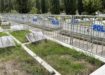 Cem Garipoğlu’nun mezarında bulunan poşetle ilgili inceleme tamamlandı!