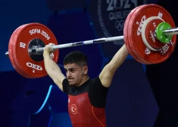 Genç milli halterci Kaan Kahriman 3 altın madalyayla Avrupa şampiyonu oldu!