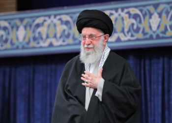 İran Dini Lideri Hamaney, 4 yıl aradan sonra Cuma hutbesinde konuştu