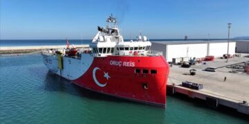 Bakan Bayraktar’dan kıtalar arası enerji çalışmaları hakkında paylaşım