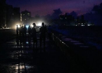 Küba’da karanlığa büründü! Okullar ve iş yerleri 27 Ekim’e kadar kapalı