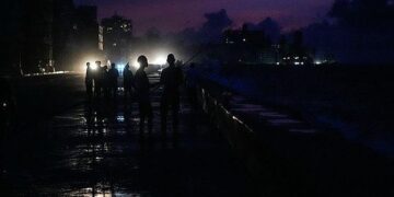 Küba’da karanlığa büründü! Okullar ve iş yerleri 27 Ekim’e kadar kapalı