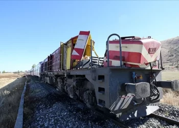 Muş’ta, yolcu treni kaza yaptı: 1 ölü, 2 yaralı