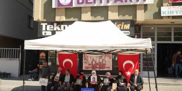 Muşlu annelerin evlat nöbeti kararlılıkla sürüyor!