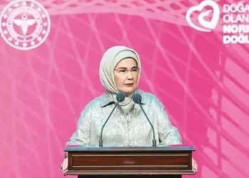 Emine Erdoğan’dan “normal doğum” çağrısı