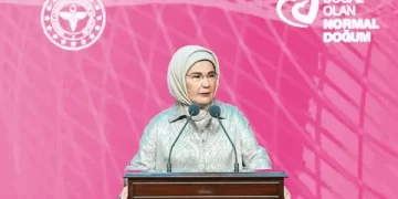 Emine Erdoğan’dan “normal doğum” çağrısı