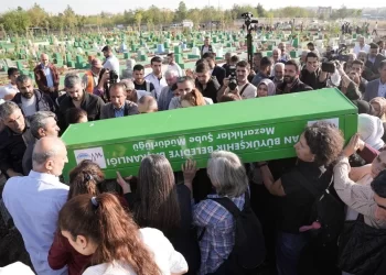Rojin Kabaiş son yolculuğuna uğurlandı