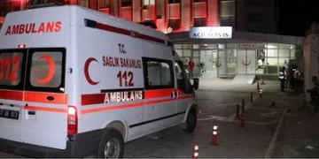 Sinop’ta, 2 otomobilin çarpışması sonucu 4 kişi yaralandı!