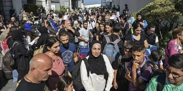 Lübnan’daki Türk vatandaşlarının tahliyesine başlandı