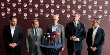 TFF ve 4 büyük kulübün başkanları Riva’da bir araya geldi!
