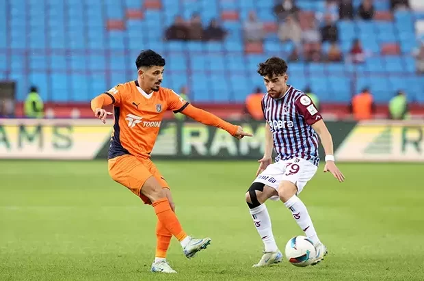 Trabzonspor, Başakşehir'i uzatmalarda geçti! trabzonspor basaksehir i uzatmalarda gecti habermeydan e1729353967471