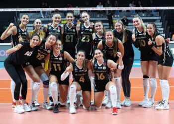 VakıfBank, Sarıyer Belediyesi’ni set vermeden yendi!