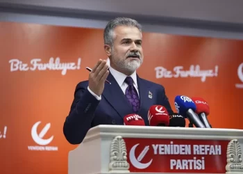 Yeniden Refah Partisi’nde iki istifa gerçekleşti