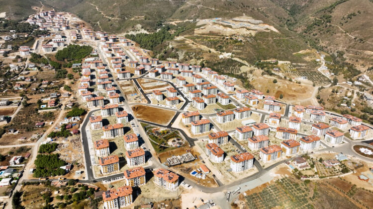 Hatay’da 2 bin 681 konutun yapımı daha tamamlandı! Hatay habermeydan