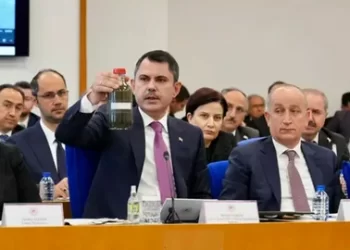 İzmir Körfezi’nin Kirli Suyu TBMM’de