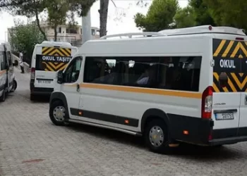 Resmi Gazete’de yayımlandı! Okul servis araçları yönetmeliği değişti