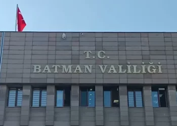 Batman Valiliği duyurdu! Toplantı ve gösteri yürüyüşleri yasaklandı Batman Valiliği duyurdu! Toplantı ve gösteri yürüyüşleri yasaklandı