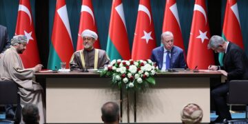 Türkiye ile Umman arasında 10 anlaşma imzalandı