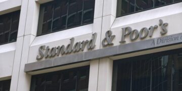 S&P Türkiye’nin kredi notunu yükseltti