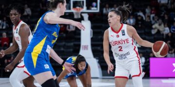 A Milli Kadın Basketbol Takımı, Romanya’yı geçip 3’te 3 yaptı!