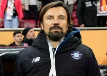 Adana Demirspor teknik sorumlusu Serkan Damla görevinden ayrıldı!