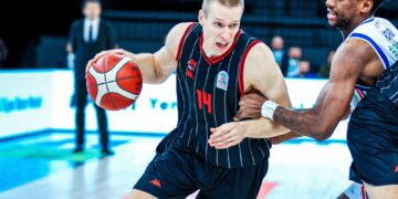 Anadolu Efes, Manisa Basket’i geçip 5’te 5 yaptı!