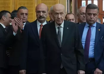 Bahçeli’den ‘Erdoğan’ sorusu üzerine sert yanıt: Vazgeçemiyorsan gazeteciliği bırak!