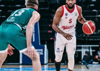 Bahçeşehir Koleji, Darüşşafaka’yı evinde rahat yendi!