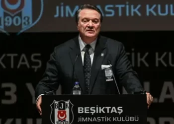 Beşiktaş Başkanı Hasan Arat görevinden istifa etti!