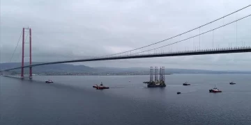 Çanakkale Boğazı’nda gemi trafiği durduruldu