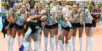 Eczacıbaşı Dynavit, SSC Palmberg’i set vermeden geçti!