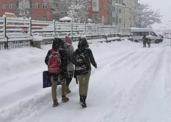 Eğitime kar engeli: Tatil edilen iller belli oldu!