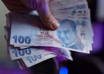 Emeklilere dört aylık zam farkı yolda! Yarına dikkat!